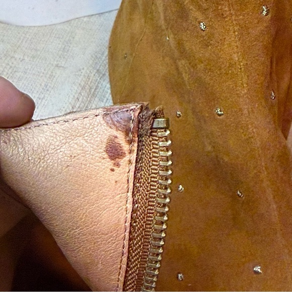 The Bea Boot in Embroidered Suede - Picture 11 of 12